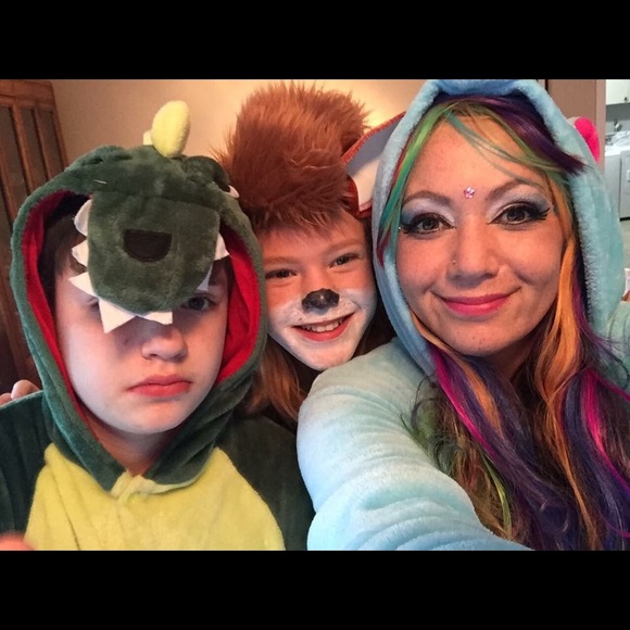 Meet your Posher, Tara - Picture 4 of 4